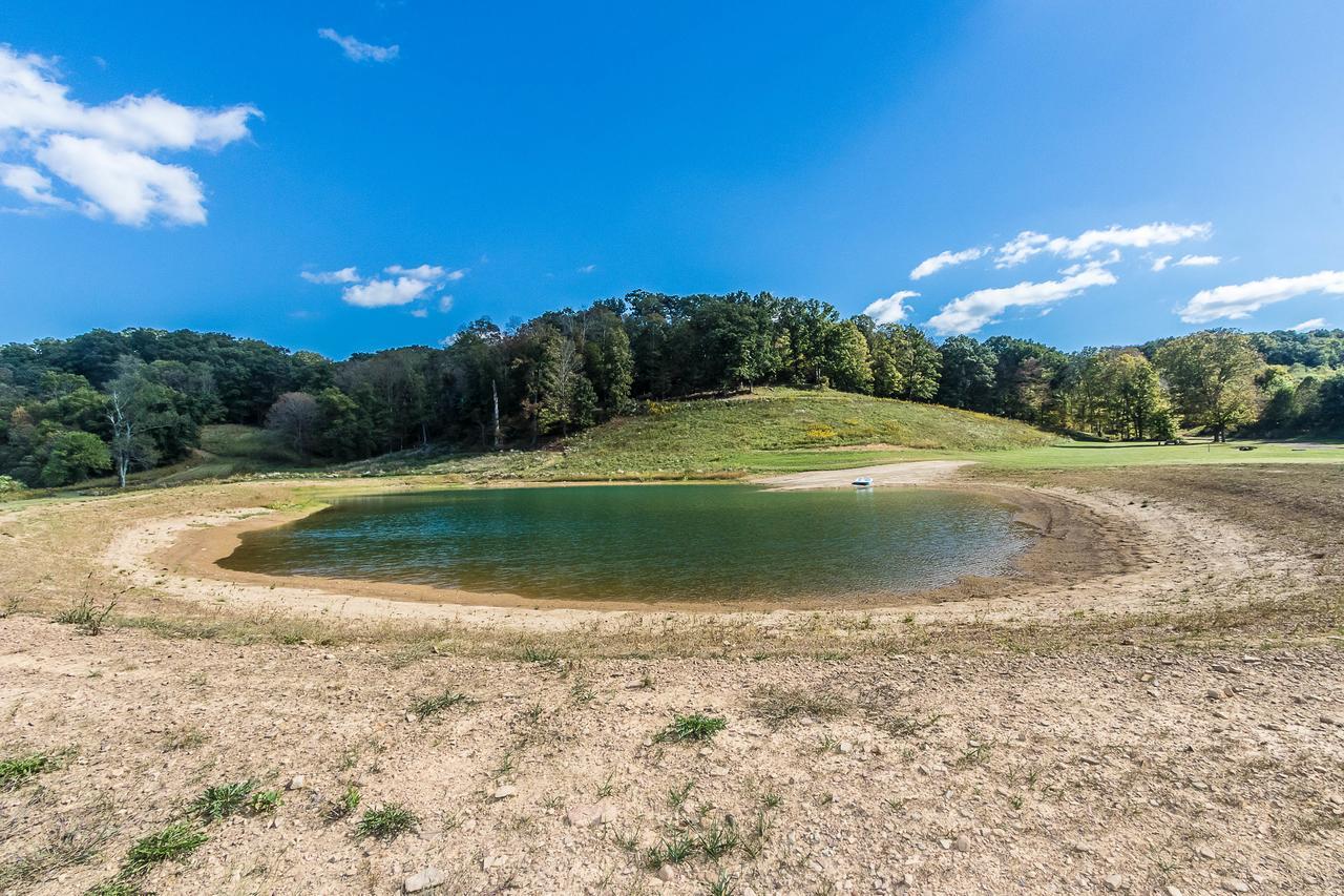 Hocking Hills Cabins & Resort Foxfire Logan Exterior foto